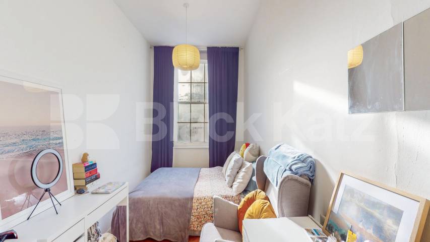 Luxury One Bedroom Residence Moments from Hyde Park  Gloucester Terrace, Paddington / Bayswater